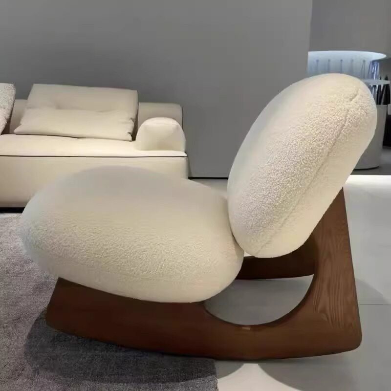北欧轻奢设计师款实木沙发椅