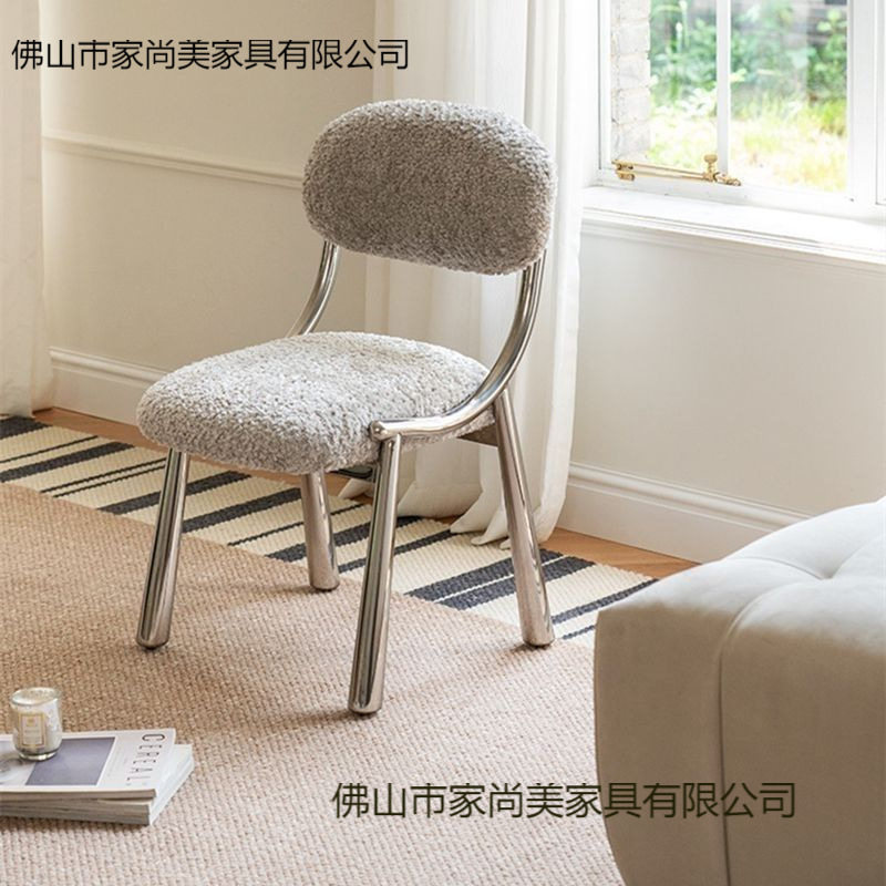 小羊肖恩绒布餐椅|舒缓现代风金属框架椅子|定 制软包选项其他绢
