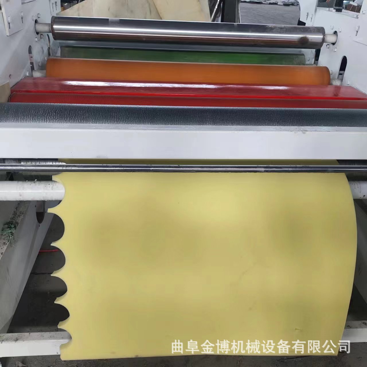 海绵白洁布白乳胶涂胶机 加宽大型涂胶机  乳胶垫乳胶枕头涂胶机