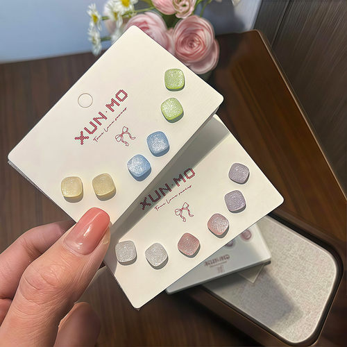 炫彩星空小方糖耳钉多巴胺甜耳饰