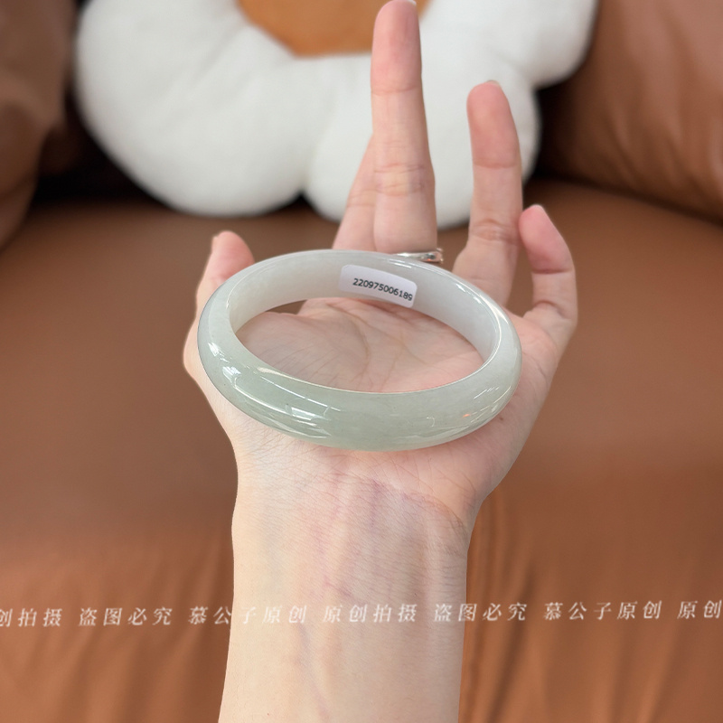 “梧桐落夏"纯天然A货高端缅甸糯冰种飘花翡翠玉镯子正品玉石女款