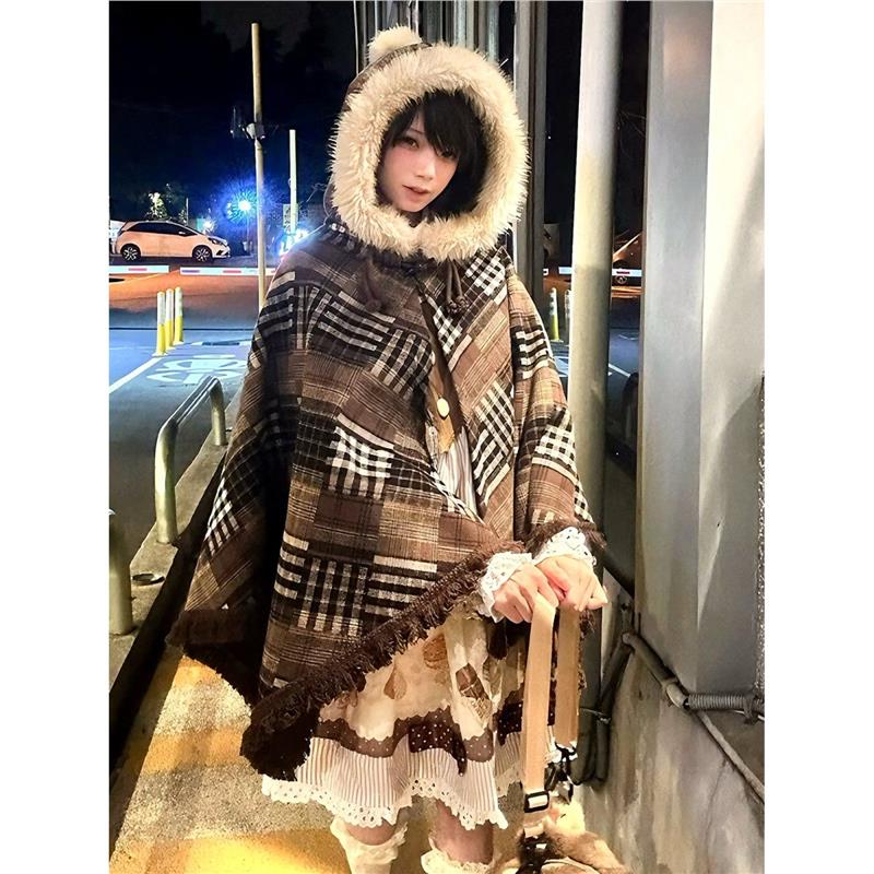 JK毛呢大衣冬季高级感无袖洛丽塔披肩棕色流苏连帽加厚斗篷短外套