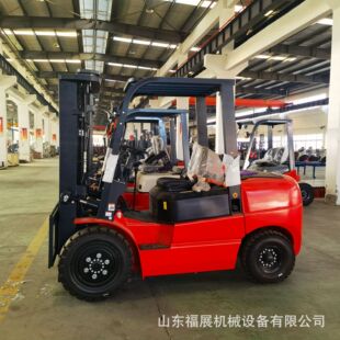 新款鲁宇1.5吨叉车 加高龙门架加长货叉 云内发动机货物叉车