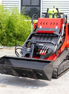 滑移装载机履带式 货物装卸搬运Skid steer loader 多功能滑移机