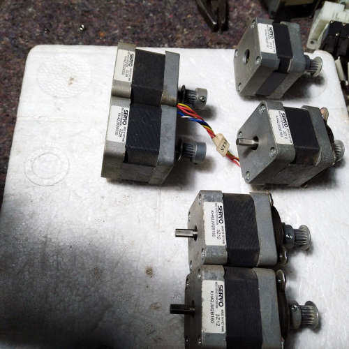 SERVO步进电机，KH42JM2R030  3Z26、2个议价