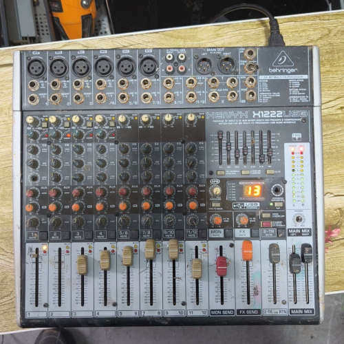 议价德国百灵达XENYX  X1222 USB调音台。原装无修。