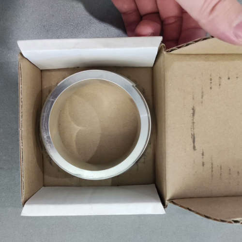 MAK 6M25 6个排气阀座+6个进气阀座+4根进气阀杆，议价