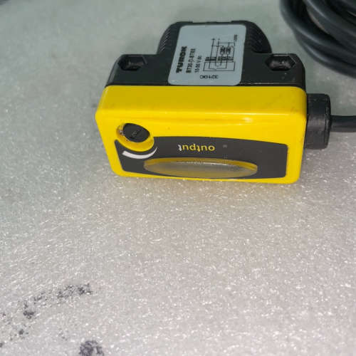 议价TURCK图尔克光电传感器，型号BT30-D-ST6X，工作