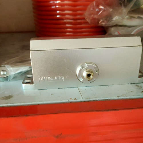 强朗闭门器GA93-2PIII,180度方机全,议价
