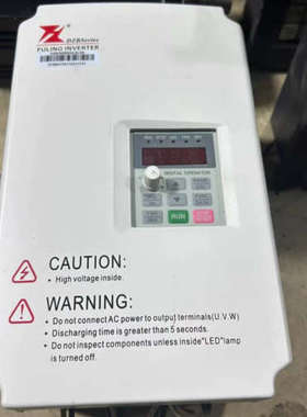 拆机一台富凌变频器 型号DZB300B004.0L4A议价