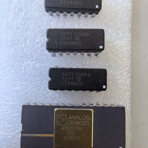 议价AD7512DISQ芯片，3颗，型号E228800，1245