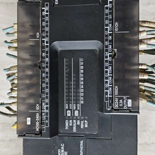 CP1E-E30SDR-A   二手拆机货议价