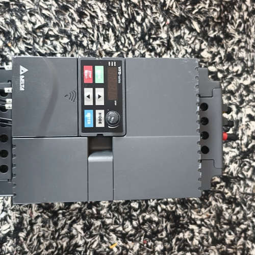 台达变频器  仅装机未使用 11kw议价