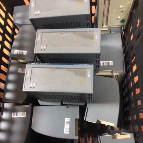 和利时FM148C有21个，FM148R有23个成色如图，实议价