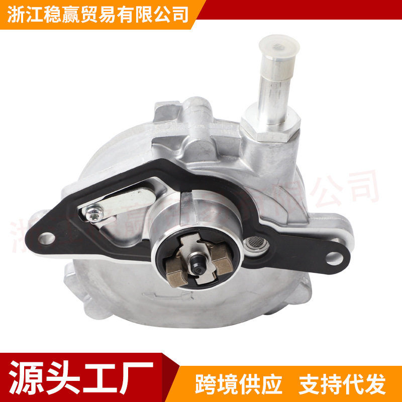 全新奔驰C250刹车真空泵