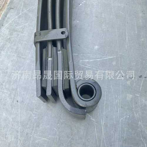 重汽HOWO T7H 汕德卡 C7H 配件 加强前钢板弹簧总成 WG9725522107