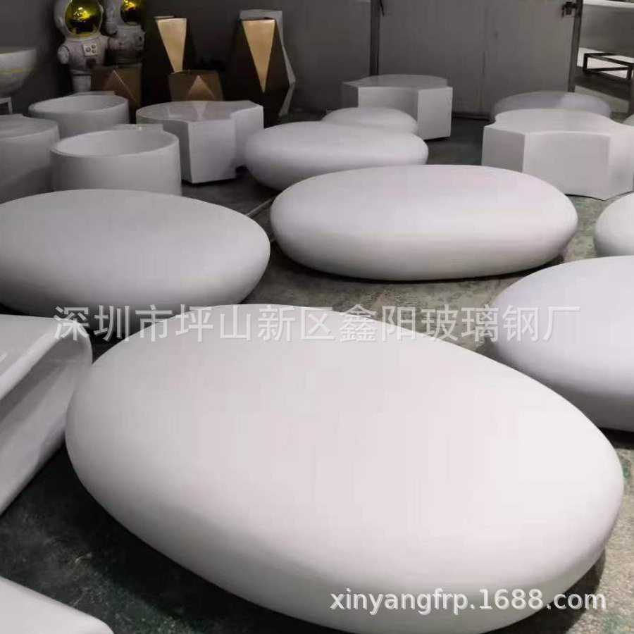 商场美陈玻璃钢鹅卵石休闲椅