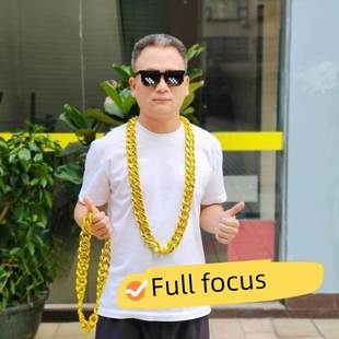 嘻哈大金炼大金表年会表演道具塑料假金超粗金项炼模拟丰富配饰