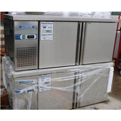 凯利风冷冷藏1800*700*800商用厨房操作台平面冰箱ZB0.4L2LD