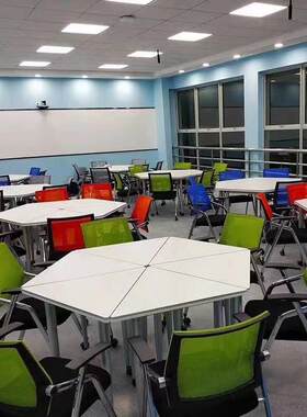 学生六边形桌移动梯形会议桌组合三角形桌椅M学校教室课桌培训活