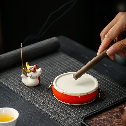 可爱小龙陶瓷香薰炉摆件软萌茶宠生肖龙礼品家用室内线香插檀香道
