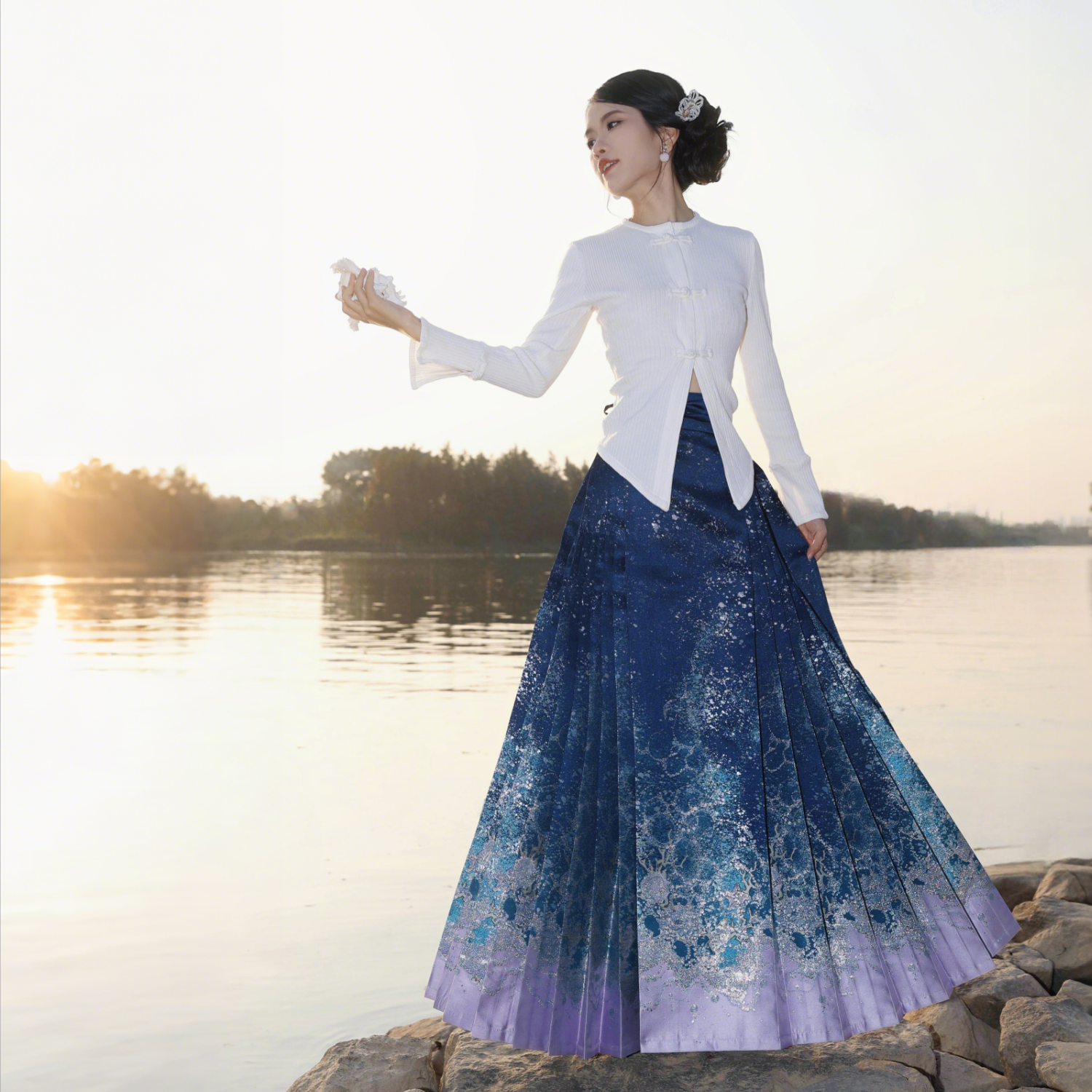 月渺境新中式上衣女针织盘扣新款