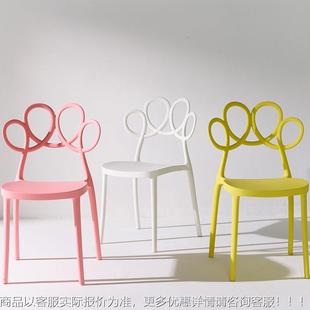 咖啡椅 餐椅现代简约北欧椅子餐厅创意网红塑料靠背椅家用时尚