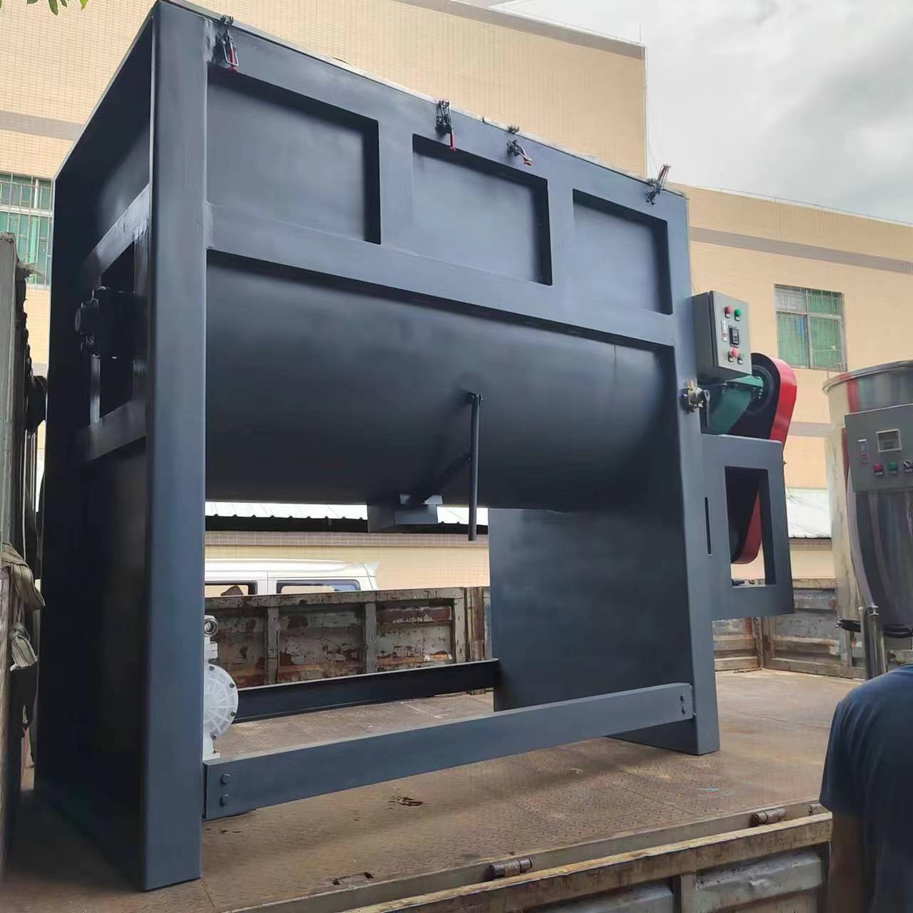 东莞卧式双螺带粉体混合机干粉加热烘干混料机卧式搅拌机厂家