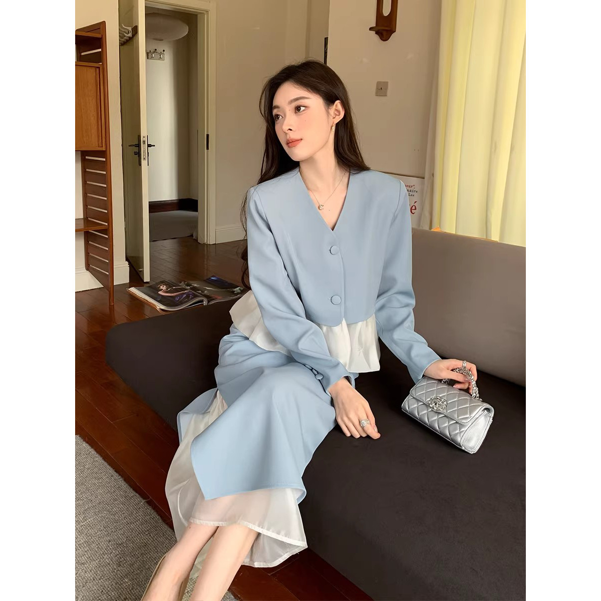 2026新款春季气质经典蓝色拼接西装外套长裙通勤套装