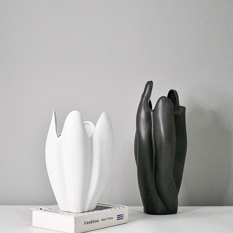 现代简约黑白色陶瓷花瓶摆件不规则花插客厅电视柜家居装饰品花器