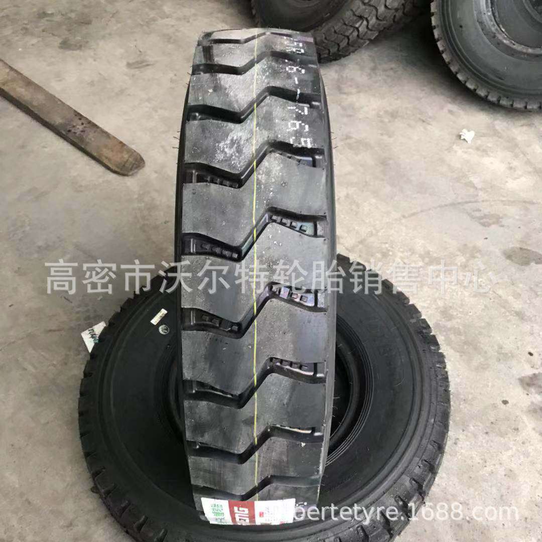 11/12/13R22.5全钢真空胎1200 1100 1000 900R20 825R16卡车轮胎