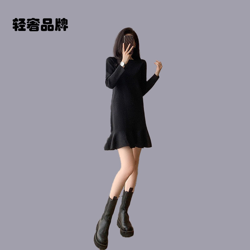 朗姿约定春秋赫本风圆领长袖针织连衣裙鱼尾裙荷叶边中长款毛衣裙