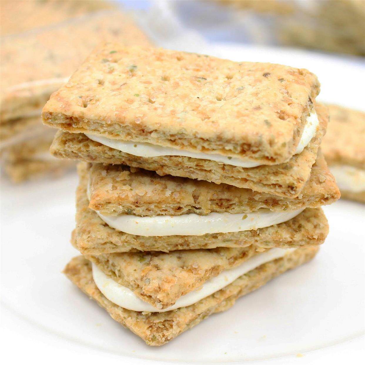 万丹古早味香葱牛轧糖饼干夹心方块酥手作牛扎饼台湾风味网红零食