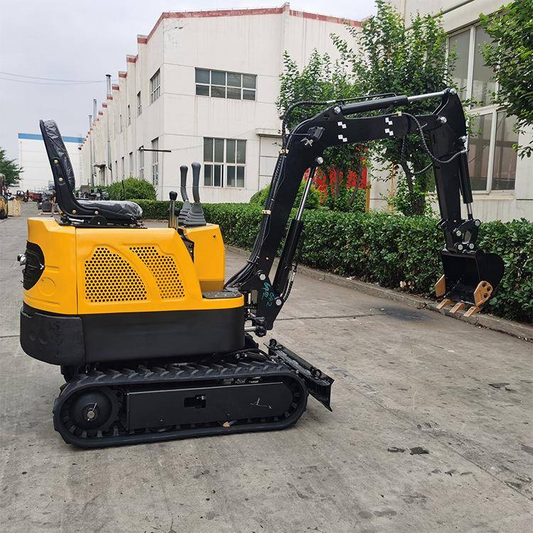 农用果园小型挖土机机械工程多功能小挖机履带式微型液压挖掘机