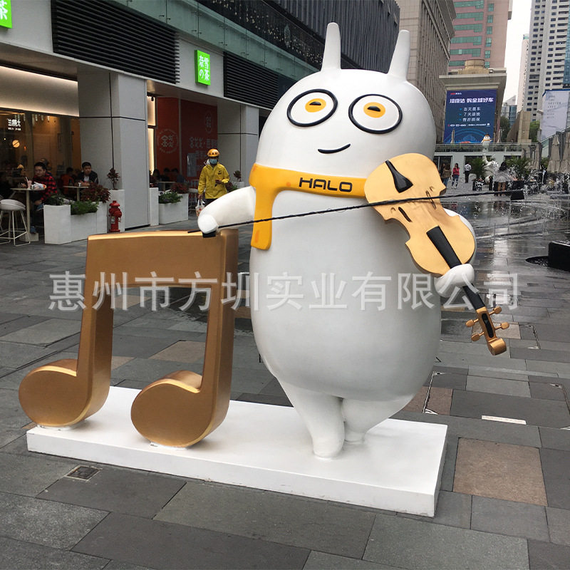 厂家定制拉提琴小人雕塑广场大型可爱白色玩偶雕塑都市门前美陈