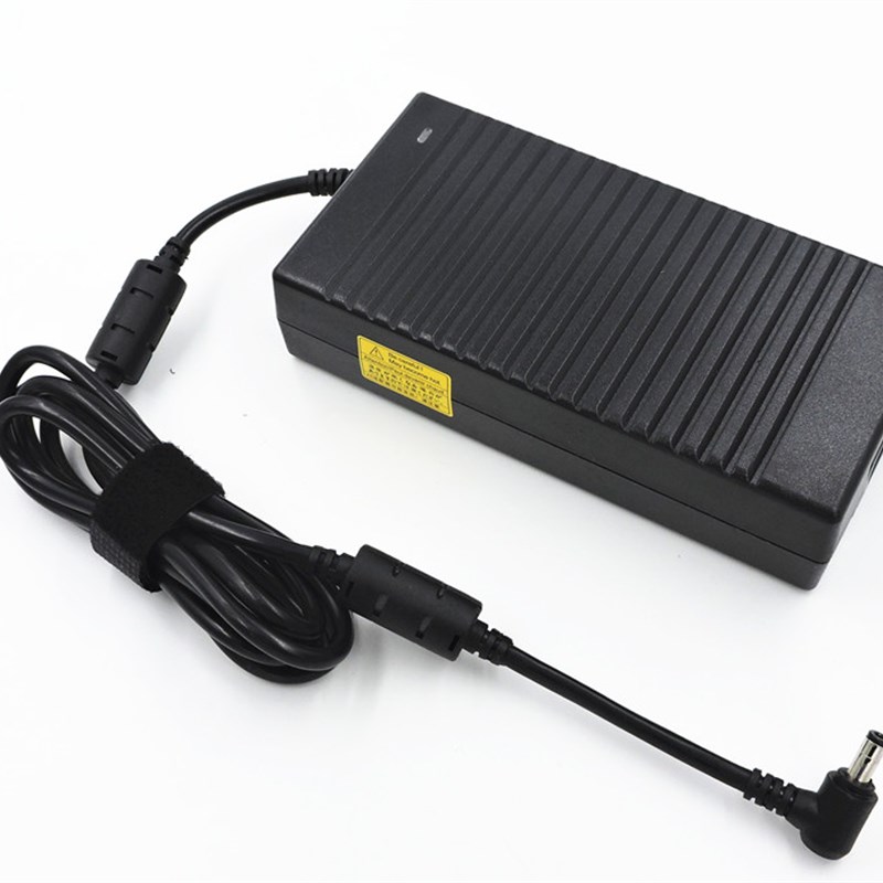 台达原装机械革命X3 Z1 Z2 X7TI X8TI电源配接器19.5V 9.23A 180W