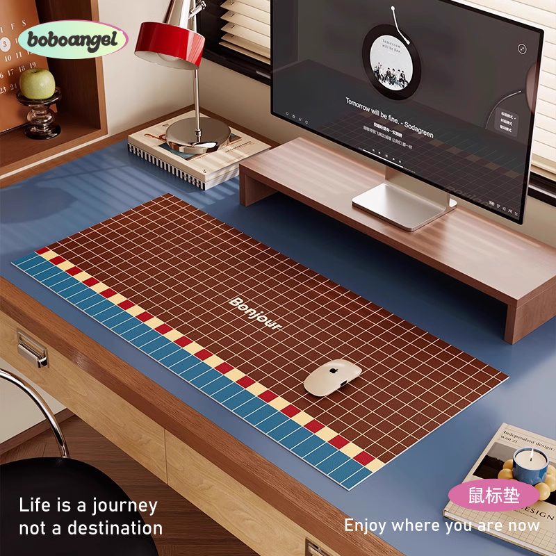 布拉格电脑桌垫超大鼠标垫