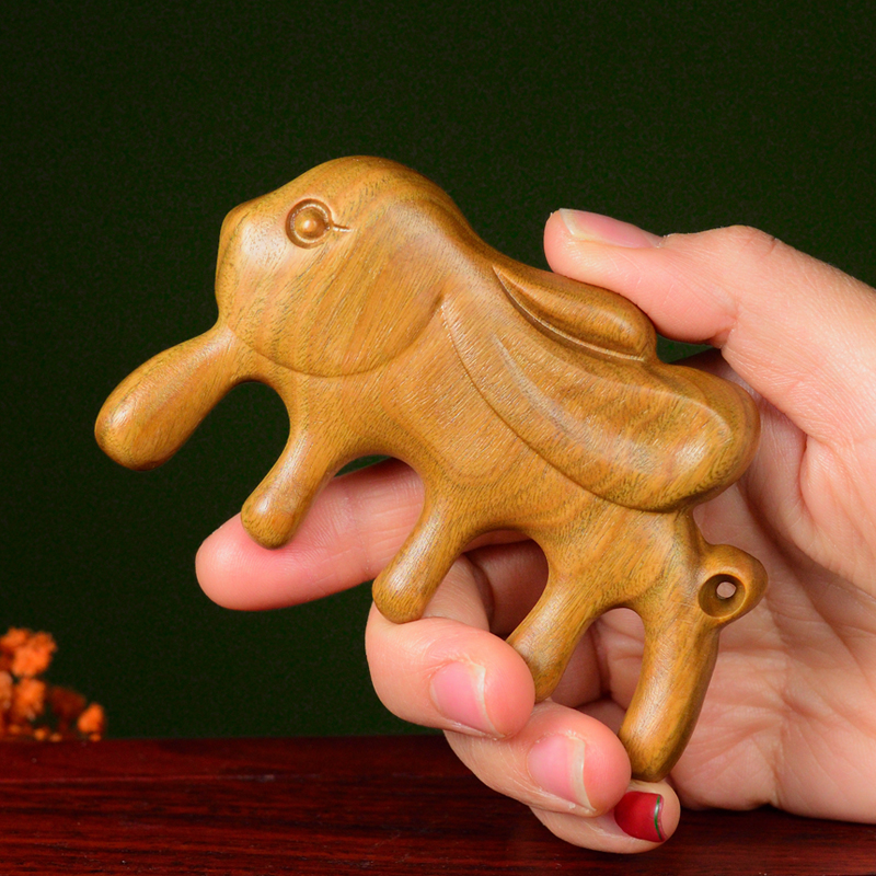 郎府绿檀木梳子雕刻兔子按摩头部经络梳子女士头皮头疗水滴大圆齿