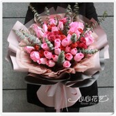 33朵玫a瑰韩式 花束重庆心鲜花店同城速递送花七夕情人节圣诞节