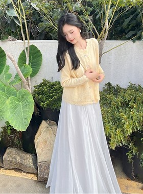 一罐杏仁桃秋冬新款奶呼呼甜美温柔风黄色毛衣