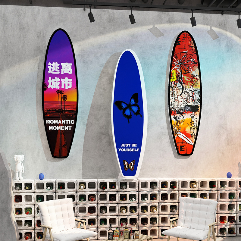 网红露营风酒馆装饰品冲浪板拍照区布置清酒吧场景墙面摆件烧烤店