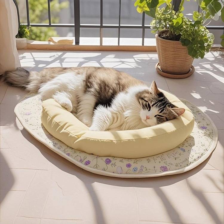猫窝四季通用猫体工学趴趴垫宠物猫咪抱抱垫带枕头睡觉垫子带靠枕