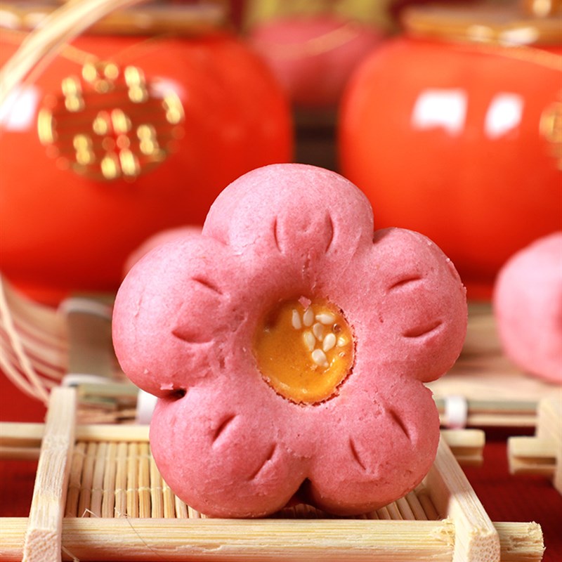 订婚布置小摆件j四宫格干果盒果盘中式订婚宴全套喜饼糕点摆台点