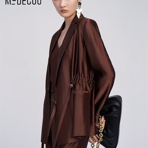 MEDECOO/墨蒂珂2024秋季新款女装抽绳西装领醋纤短外套小众高级感