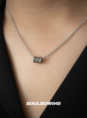 项链男款钛钢棋盘小蛮腰锁骨链不掉色设计感小众高级感痞帅百搭链