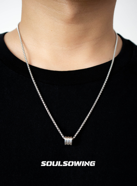 项链男士款钛钢个性圆柱小蛮腰简约光面毛衣链锁骨链百搭高级感