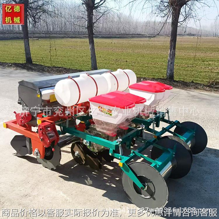 山东热销三垄六行花生播种机施肥起垄精播覆土机四轮车配套