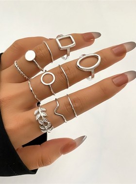 Vintage Gold Geometric Hollow Metal Knuckle Ring Set For Wom