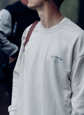 SIMWOOD 2022 Autumn Winter New Back Letter Print Loose Style