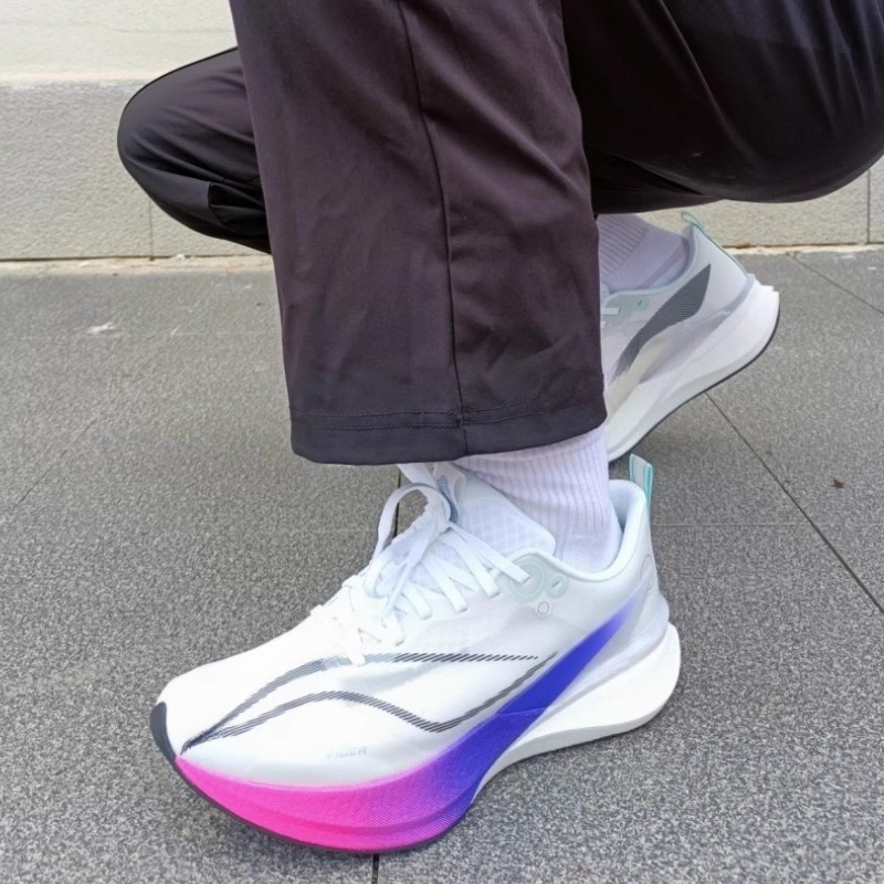 赤兔8pro跑步鞋男女新款夏季透气专业减震竞速大童7pro运动跑鞋